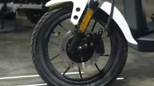 共享電動(dòng)車(chē)