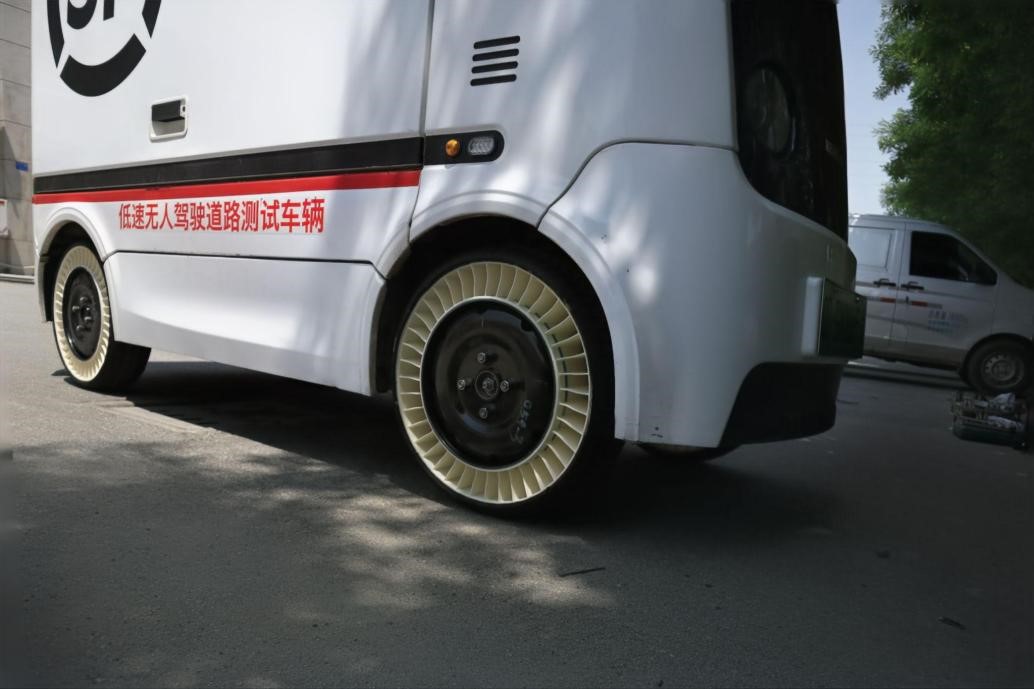 無人車